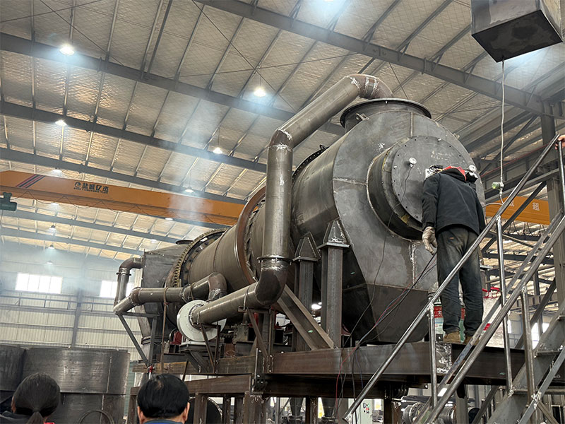 馬來(lái)西亞烘干機(jī)試機(jī)